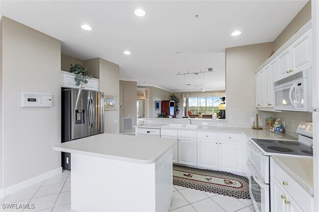 Building Photo - 9131 Southmont Cove