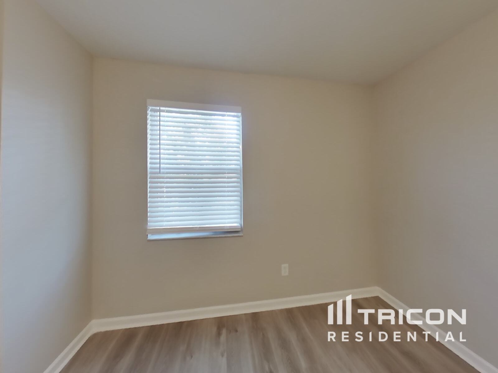 Building Photo - 1151 W Romaine Cir