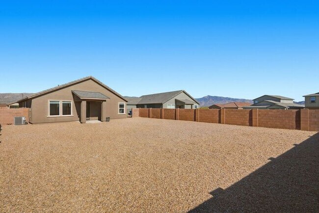 Building Photo - Modern Comfort Meets Desert Serenity – 4 Bed Rocking K Rental Home Available Now!