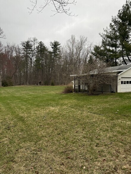 Building Photo - 128 Lake Hill Rd