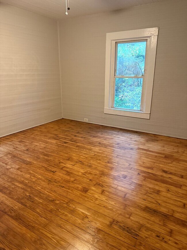 Building Photo - 217-219 Avenue C