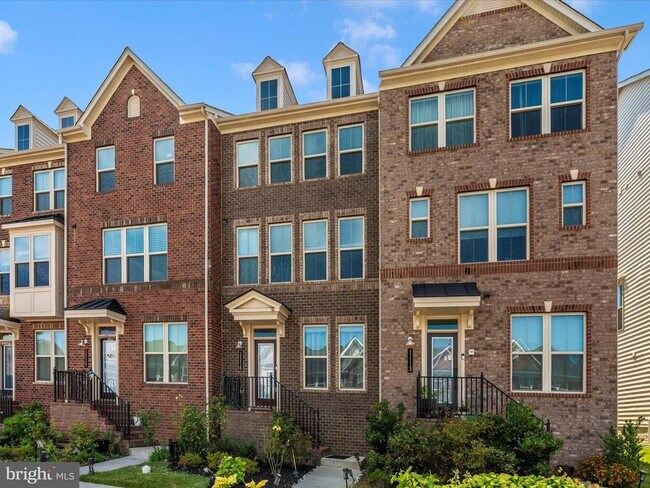 Building Photo - 11115 Hazelnut Ln