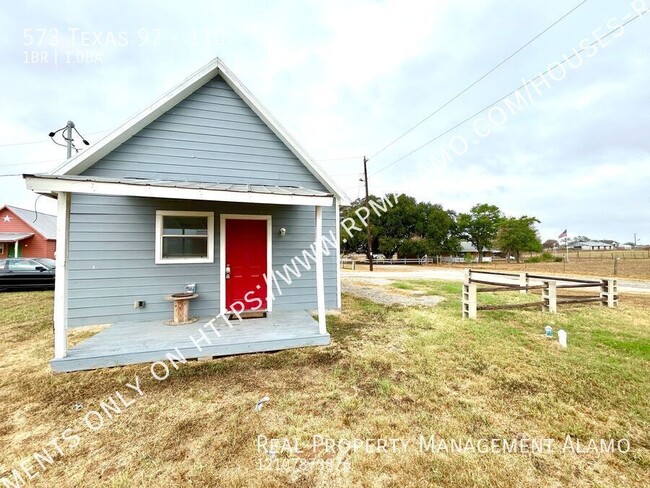 Building Photo - AVAILABLE NOW! 1 Bedroom / 1 Bath Lodge w/...