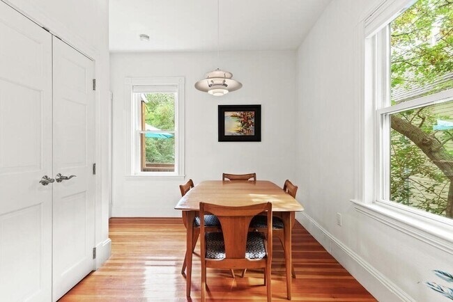 Building Photo - 46 Elmwood St