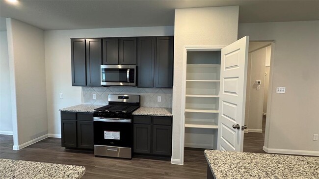 Building Photo - 13249 Musky Dr