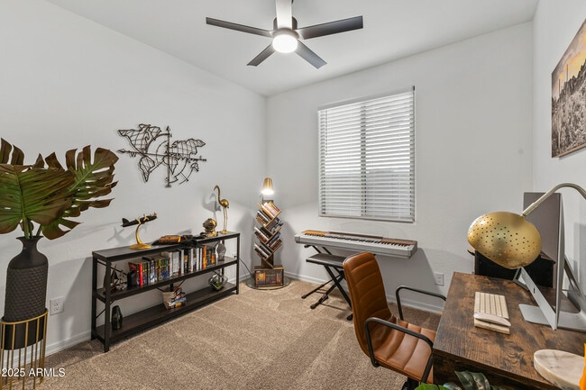 Building Photo - 5419 W Las Palmaritas Dr