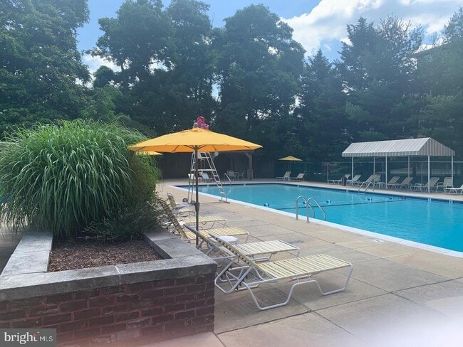 Building Photo - 11801 Rockville Pike