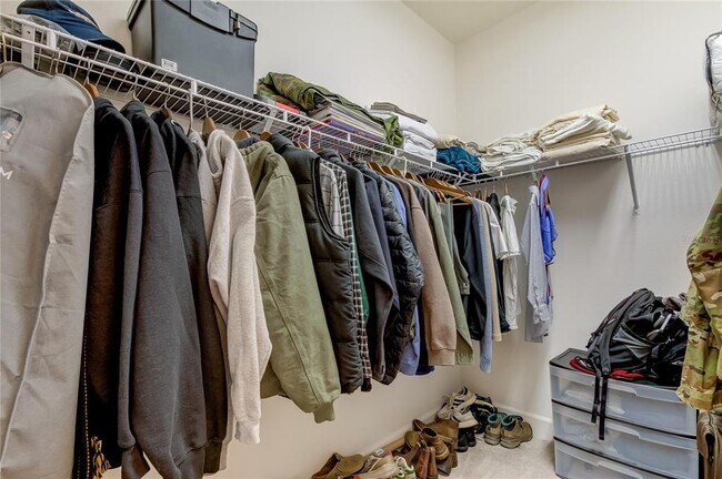 Building Photo - 5535 Del Coronado Dr