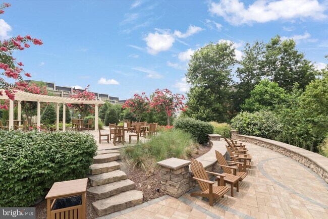 Building Photo - 501 Triggerfish Dr