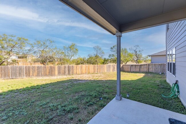 Building Photo - 2450 Keyhole Vw