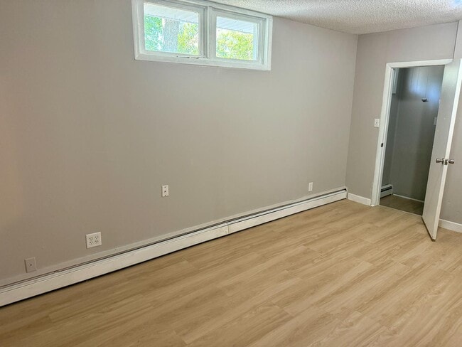 Building Photo - 2114 Smith Ave