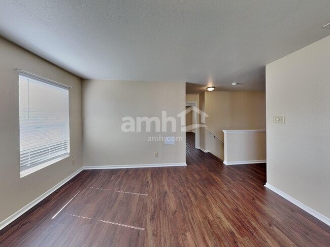 Building Photo - 3347 Hemlock St