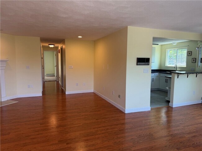 Building Photo - 29 Swan Ct