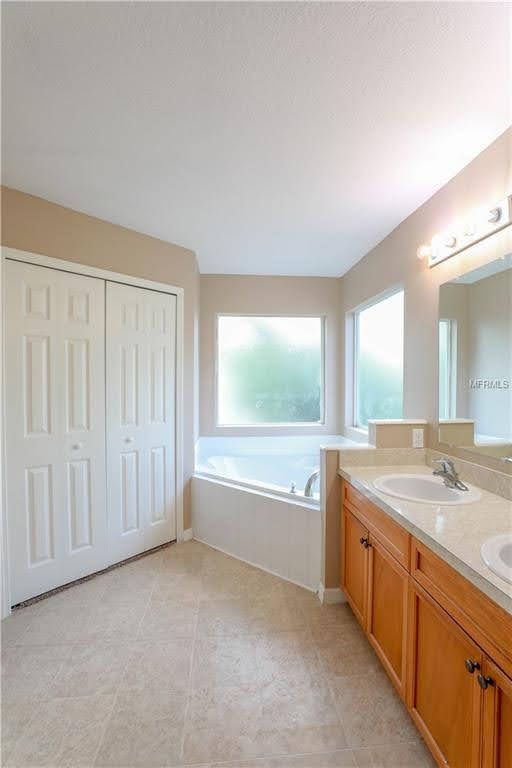 Building Photo - 835 McFall Ave