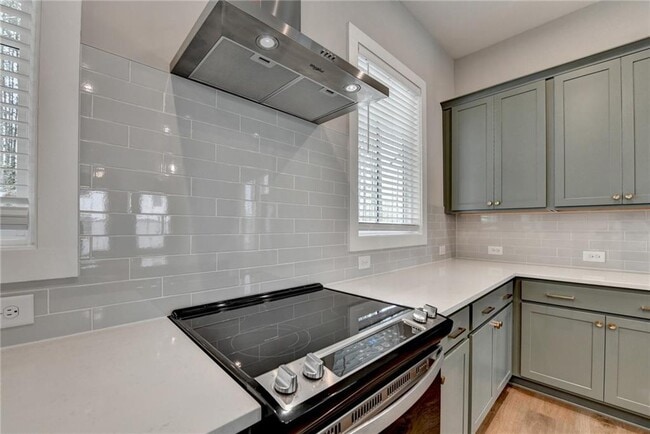 Building Photo - 106 Pinecone Pkwy