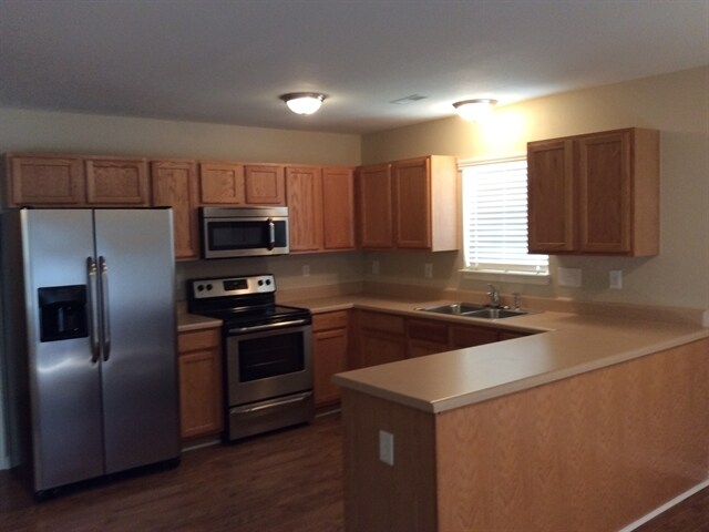 Building Photo - 5216 Grays Ridge Dr