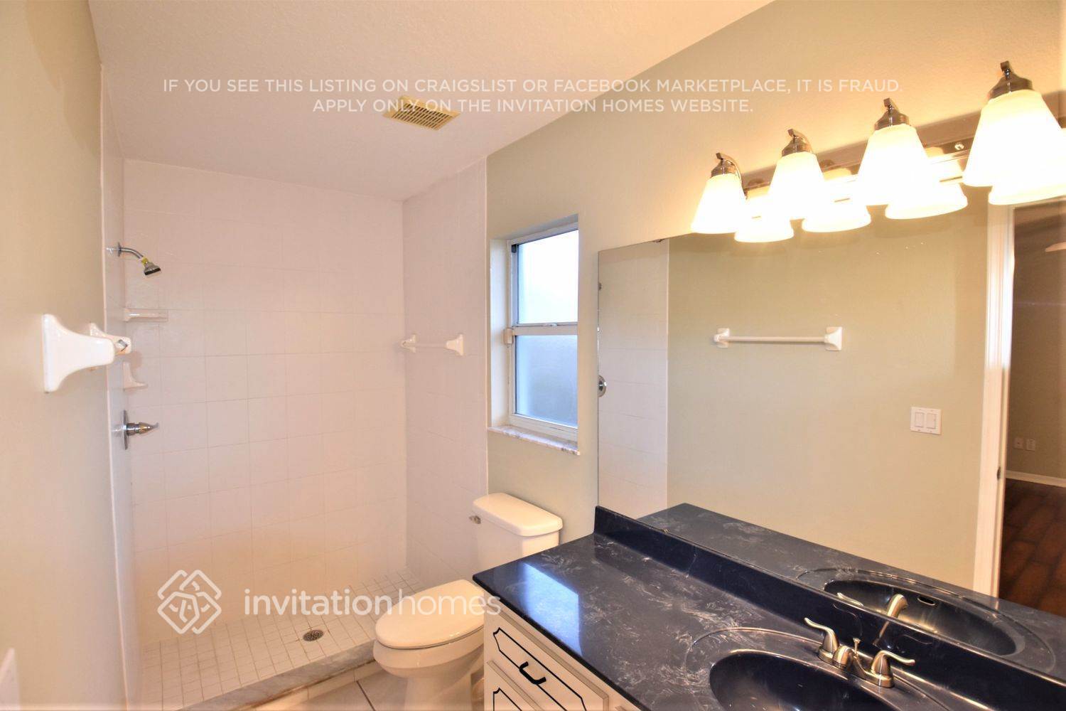 Building Photo - 3104 Pine Tree Dr