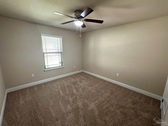 Building Photo - 4700 Belvedere Circle