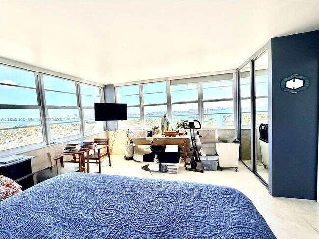 Building Photo - 2150 Sans Souci Blvd