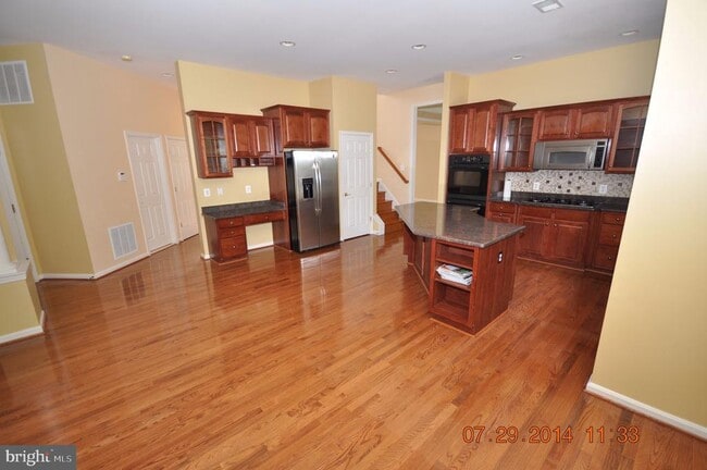 Building Photo - 9308 Rustic Breeze Ct