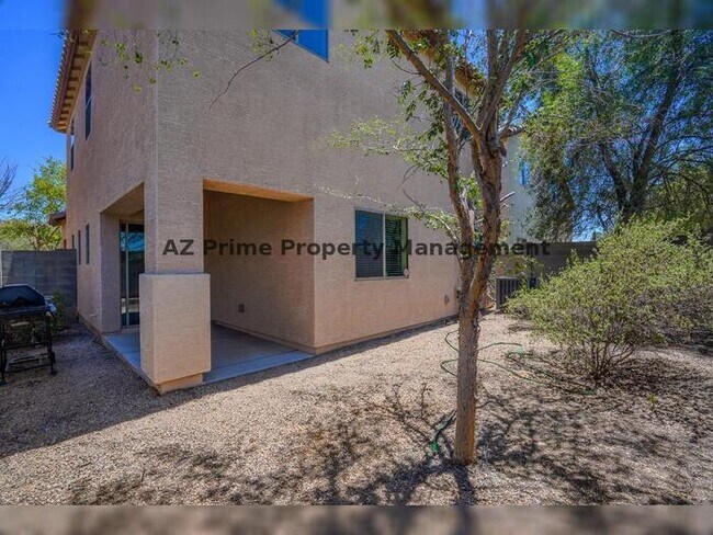 Building Photo - 10225 W Camelback Rd