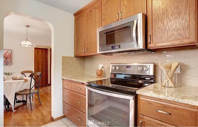 Building Photo - 5511 Fairlawn Drive SW
