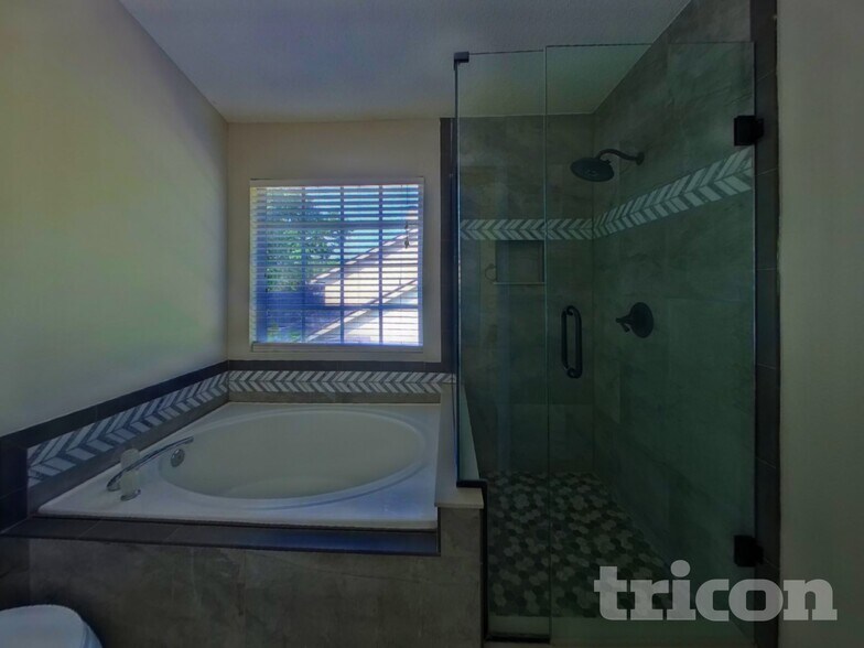 Building Photo - 10629 Satinwood Cir