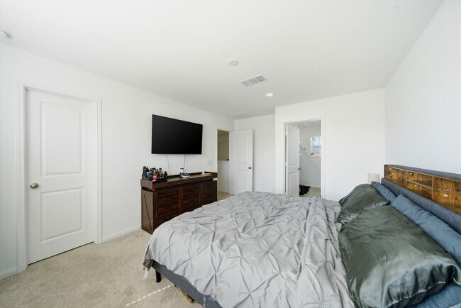 Building Photo - 23531 Autumn Harvester Dr