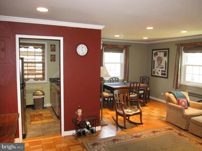 Building Photo - 4374 N Pershing Dr