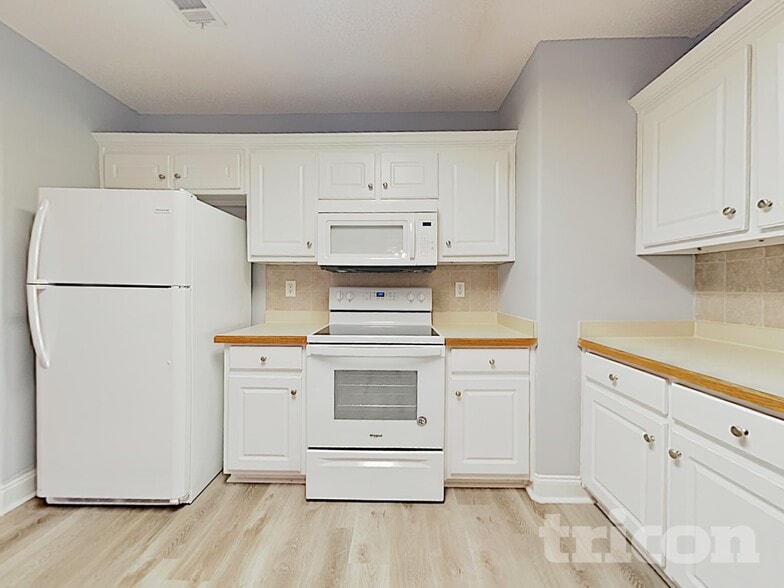 Building Photo - 3236 Glenloch Pl