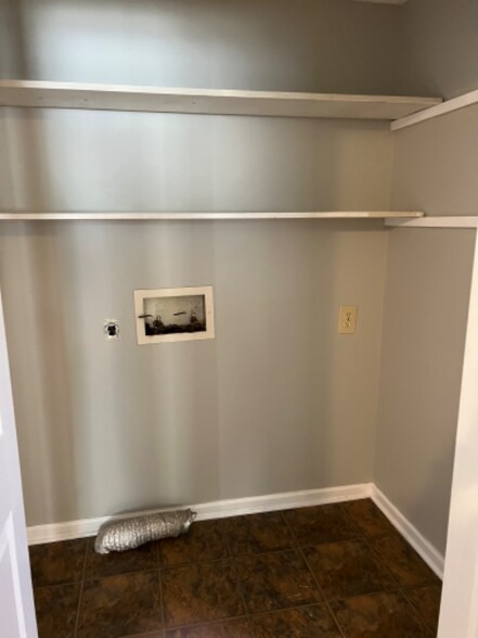 Building Photo - 1214 Golf St