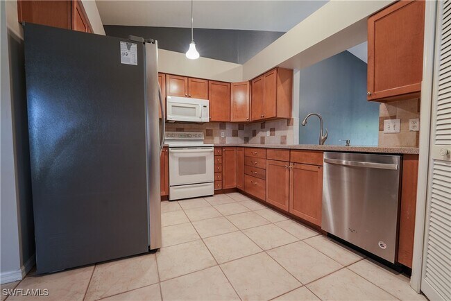 Building Photo - 430 St Andrews Blvd