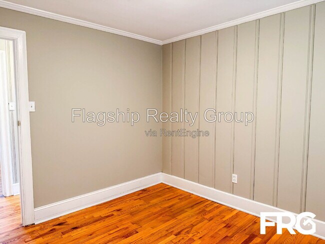 Building Photo - 613 Pittman St