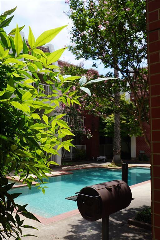 Building Photo - 3115 Helms St