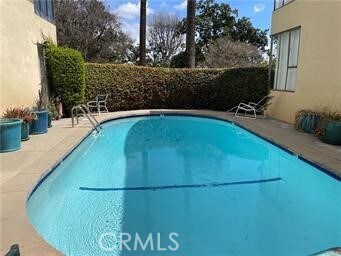 Building Photo - 945 S Orange Grove Blvd