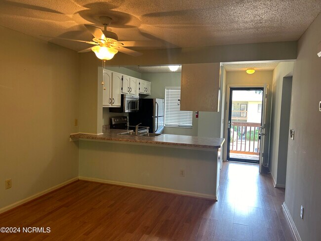 Building Photo - 3625 St Johns Ct