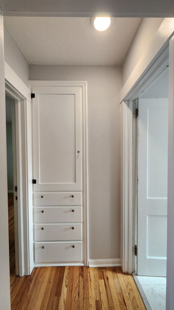 Building Photo - Adorable Duplex Near Washington Park