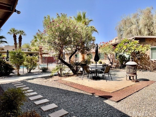 Building Photo - 74402 Abronia Trail