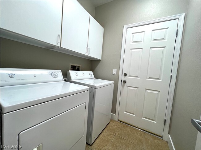 Building Photo - 12037 Contorno Vista Ct