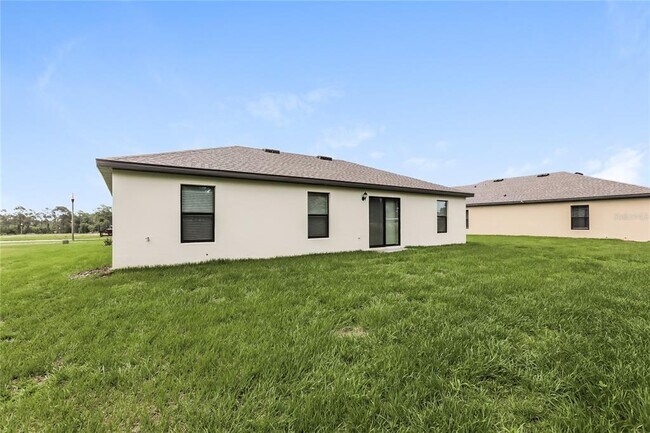 Building Photo - 35685 Rose Moss Ave