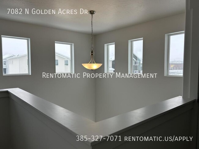 Building Photo - 7082 Golden Acrs Dr