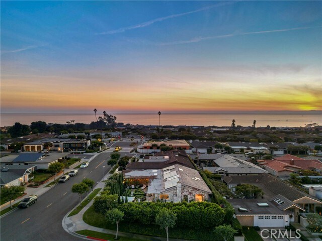 Building Photo - 4621 Wayne Rd