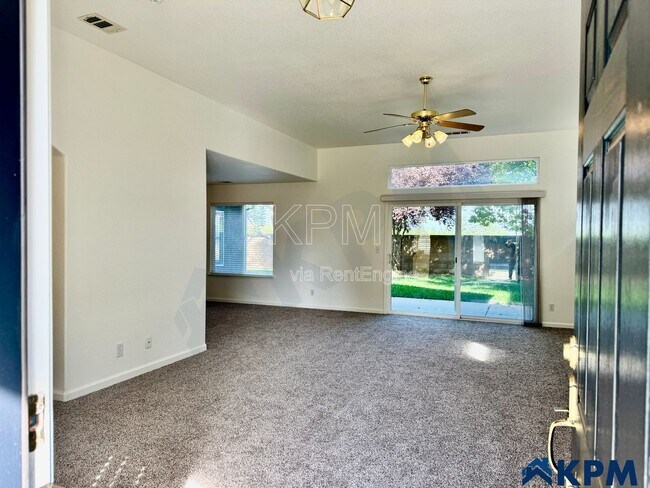 Building Photo - 18515 Monte Vista Dr