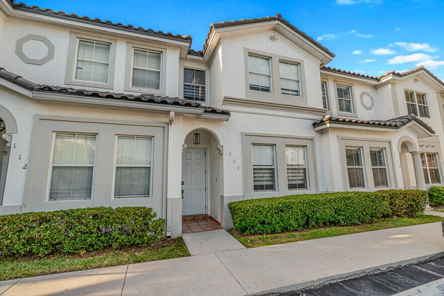 Building Photo - 5460 NW 107th Ave