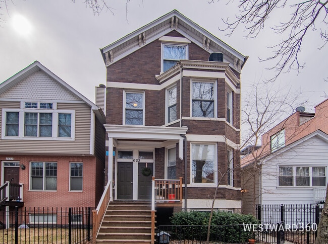 Building Photo - 1623 W Huron-1R