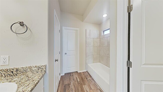 Building Photo - 6304 NW 178th Cir