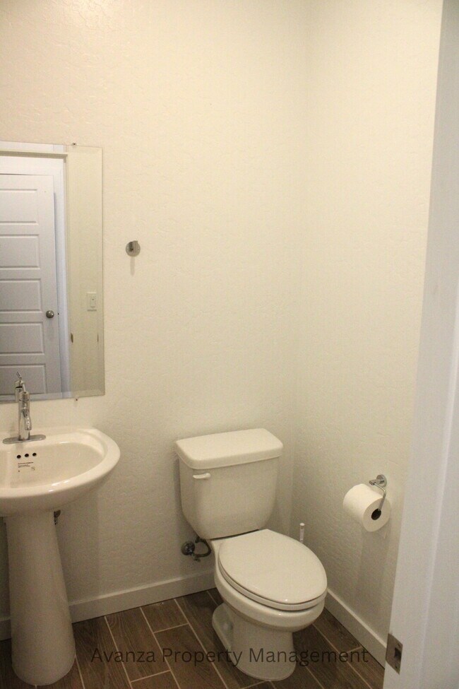 Building Photo - 3422 N Ensanada Ave