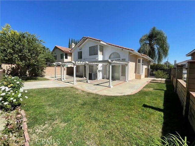 Building Photo - 2219 Monteclaro Dr