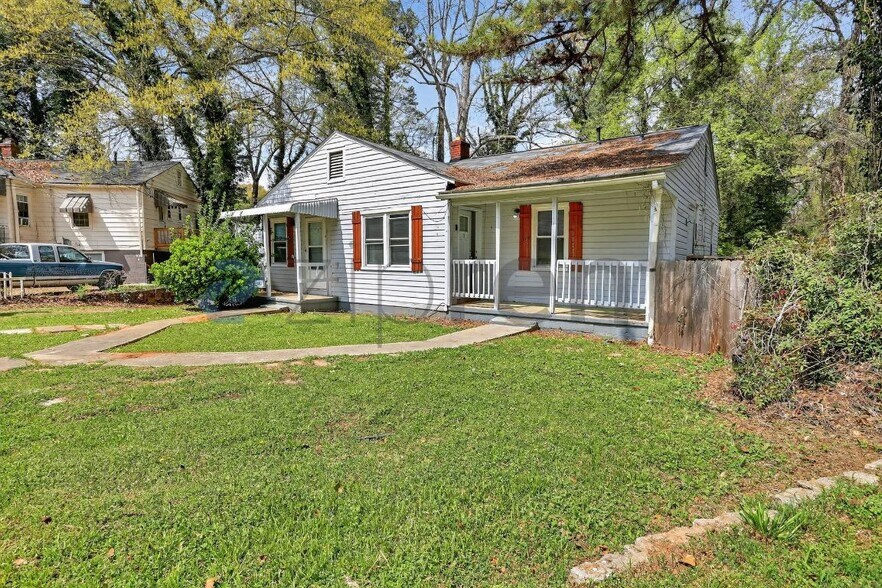 Building Photo - 1361 Byrere Terrace SW