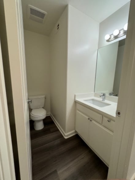 Building Photo - 13012 Riverside Dr